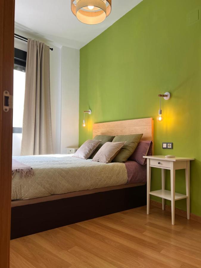 Amazing Apartment In The Heart Of Malaga Pool & Free Parking Exterior photo