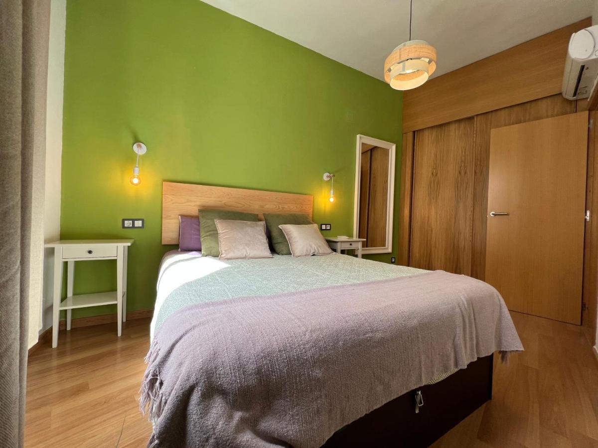 Amazing Apartment In The Heart Of Malaga Pool & Free Parking Exterior photo